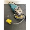 Image 4 : Makita corded angle grinder