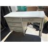 Image 1 : Desk