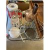 Image 1 : Kitchen small appliances and waste basket