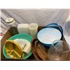 Image 1 : Tupperware etc