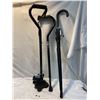 Image 1 : Canes and umbrella
