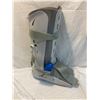Image 1 : Medical boot