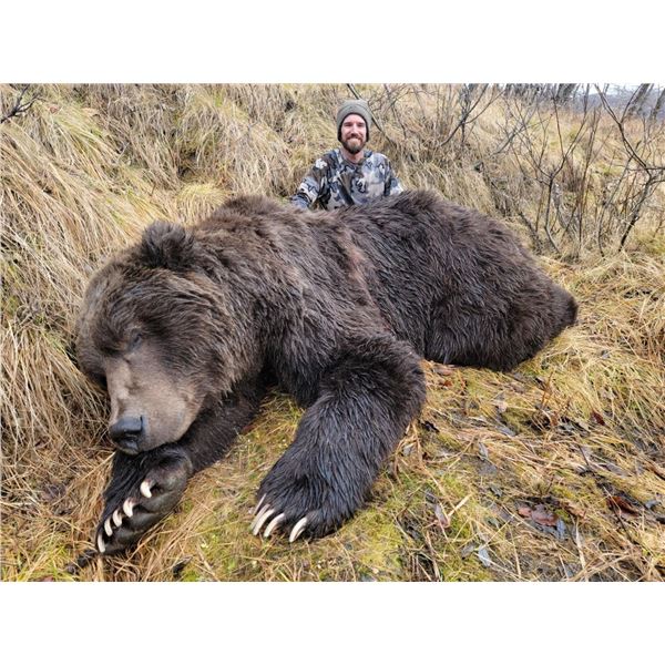 10-Day Kodiak Island Brown Bear and Sitka Blacktail Deer Hunt - Donated by Sam Rohrer and Rohrer Bea
