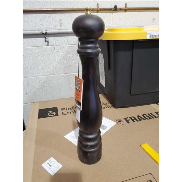 Peugeot commercial Pepper grinder