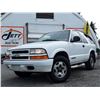 Image 2 : C4 --  1998 CHEVROLET BLAZER 4X4 , White, 210255 KM's