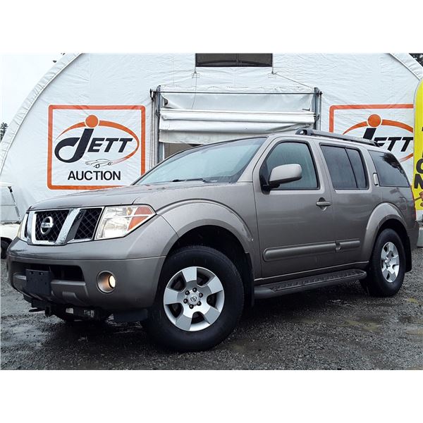 D5 --  2005 NISSAN PATHFINDER LE 4X4, Brown, 260160 KM's