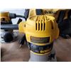 Image 3 : Lot of Dewalt Router C- Compact Router & Drill in Bag