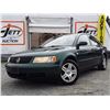 Image 2 : A12C --  2000 VW PASSAT GLX 4MOTION, Green, 249647 KM's