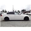 Image 12 : C3 --  2010 BMW 323I, White, 192083 KM's