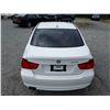 Image 19 : C3 --  2010 BMW 323I, White, 192083 KM's
