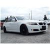 Image 9 : C3 --  2010 BMW 323I, White, 192083 KM's