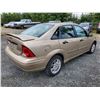 Image 15 : A4 --  2002 FORD FOCUS SE , Gold, 171632 KM's  "NO RESERVE"