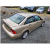 Image 16 : A4 --  2002 FORD FOCUS SE , Gold, 171632 KM's  "NO RESERVE"