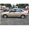 Image 24 : A4 --  2002 FORD FOCUS SE , Gold, 171632 KM's  "NO RESERVE"