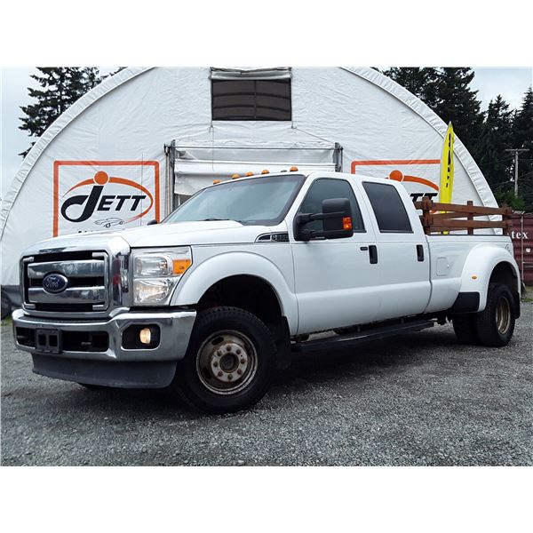 H2 --  2013 FORD F350 SUPER DUTY CREW CAB DUALLY 4X4, White, 320065 KM's