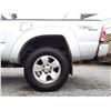 Image 25 : G1 --  2006 TOYOTA TACOMA TRD SPORT 4X4, Silver, 179920 MILES