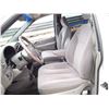 Image 52 : A12A --  2001 CHRYSLER TOWN AND COUNTRY LX, White, 203283 MILES