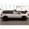 Image 10 : A12 --  2008 PONTIAC MONTANA , White, 249336 KM's