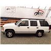 Image 21 : A11 --  1997 CHEVROLET TAHOE 1500 4X4, White, 356104 KM's