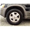 Image 25 : H4 --  2001 FORD ESCAPE XLT 4X4, Black, 238725 KM's