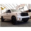 Image 8 : G2 --  2010 TOYOTA TUNDRA DOUBLE CAB SR5 4X4, White, 421077 KM's