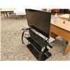 Image 2 : Samsung 40 inch tv with stand