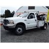 Image 1 : 0A --  2004 FORD F450 SD TURBO DIESEL TOW TRUCK, White, 461795 KM's
