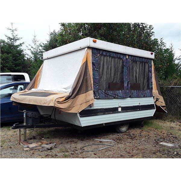 0D --  1977 LEXTRA TENT TRAILER  "NO RESERVE"