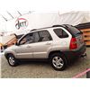 Image 17 : H2 --  2005 KIA SPORTAGE AWD, Grey, 289315 KM
