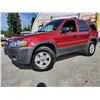 Image 1 : F2 --  2005 FORD ESCAPE XLT AWD, Red, 223335 KM