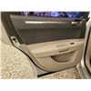 Image 43 : I2 --  2005 CHRYSLER 300 TOURING , Silver, 161749 KM