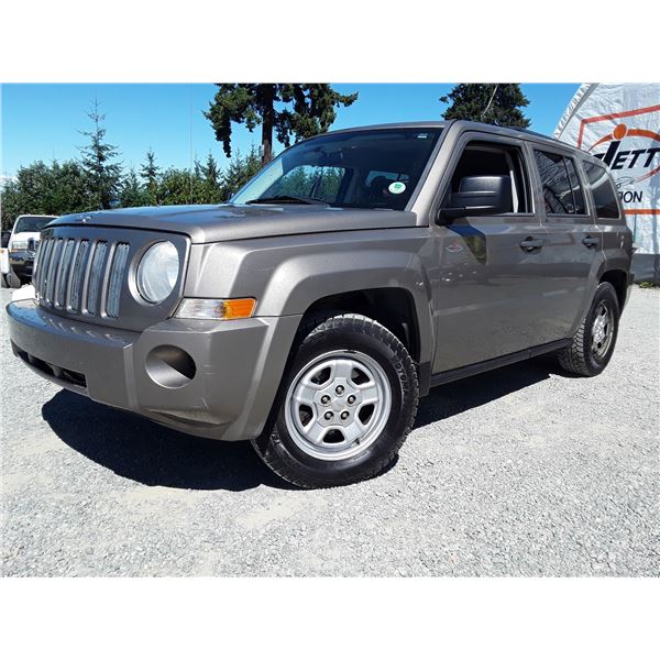 D2 --  2008 JEEP PATRIOT SPORT S, GOLD, 116,138 KMS