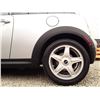 Image 25 : B5 --  2009 MINI COOPER, SILVER, 196,315 KMS
