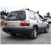 Image 10 : A1 --  2001 SUBARU FORESTER L AWD, Grey, 398360 KM  "NO RESERVE"