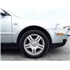 Image 24 : A12E --  2001 VW PASSAT GLX 4MOTION, Grey, 151940 MILES