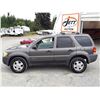 Image 16 : A12C --  2002 FORD ESCAPE XLT 4X4 , Grey, 375672 KM