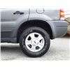Image 18 : A12C --  2002 FORD ESCAPE XLT 4X4 , Grey, 375672 KM