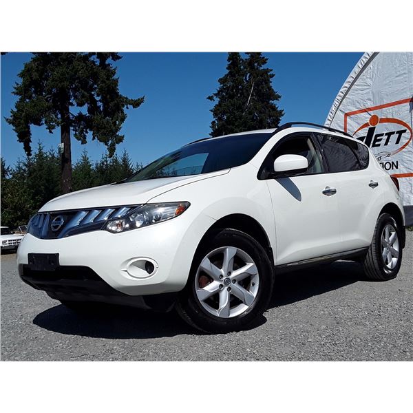 H2 --  2009 NISSAN MURANO S AWD, White, 104608 MILES KM