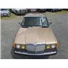 Image 11 : 0T --  1984 MERCEDES 300 DT TURBO , Gold, 204114 KM's