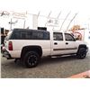 Image 12 : F6 --  2003 CHEVROLET SILVERADO 2500 HD CREW CAB 4X4, White, 362948 KM
