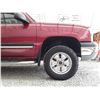 Image 31 : G1 --  2005 CHEVROLET SILVERADO K1500 CREW CAB 4X4, Red, 255456 KM