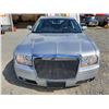 Image 6 : I2 --  2005 CHRYSLER 300 TOURING , Silver, 161749 KM
