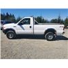 Image 25 : A6 --  2001 FORD F350 SRW SUPERDUTY 4X4, White, 331403 KM  "NO RESERVE"
