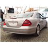Image 14 : C1 --  2004 MERCEDES E320, Green, 214716 KM