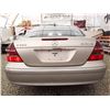 Image 15 : C1 --  2004 MERCEDES E320, Green, 214716 KM