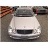 Image 6 : C1 --  2004 MERCEDES E320, Green, 214716 KM