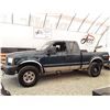 Image 23 : H5 --  1999 FORD F250 EXT CAB 4X4, Green, 332664 KM