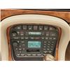 Image 101 : 0J --  2000 JAGUAR XJ8, Green, 185547 KM - No Reserve