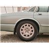 Image 43 : 0J --  2000 JAGUAR XJ8, Green, 185547 KM - No Reserve