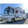 Image 21 : 0C --  2006 FORD F550 SIMBA MOTORHOME, White, 40313 MILES